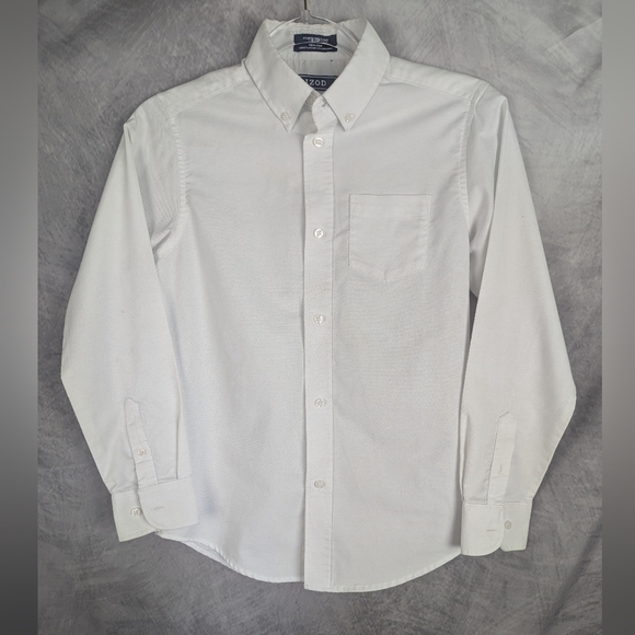 Izod Size 12 Youth Button Down Oxford In White - Picture 1 of 10